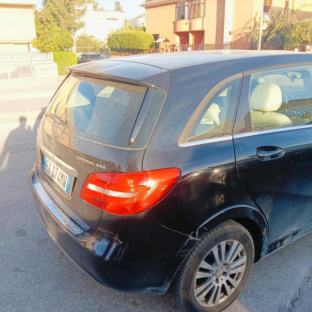 Mercedes-benz B 200 NGD Sport