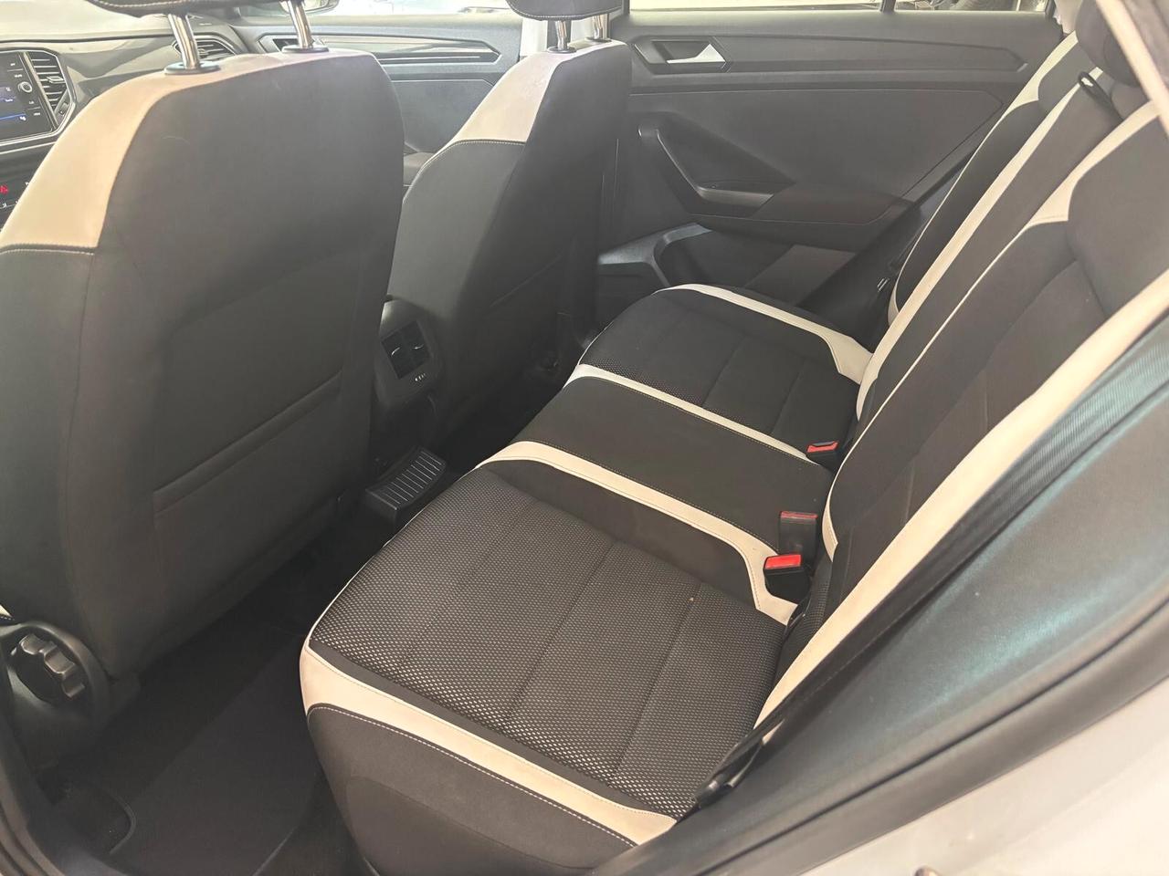 Volkswagen T-Roc 1.6 TDI SCR Advanced BlueMotion Technology