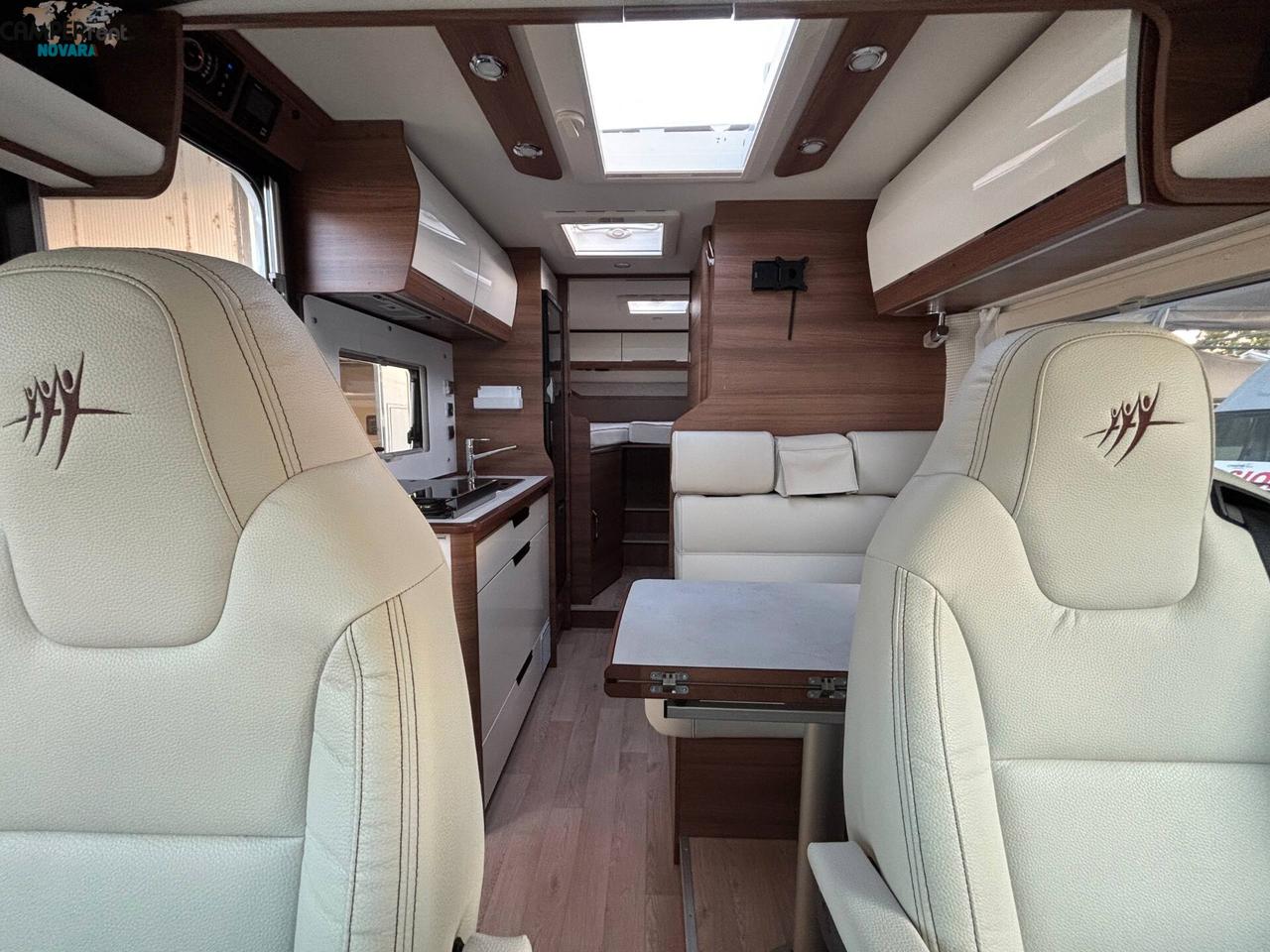 RAPIDO C55i - motorhome con letti gemelli in coda ed ampio garage