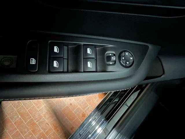 Peugeot 208 1.2 100cv Allure + Key Less + Navi + Telecamera