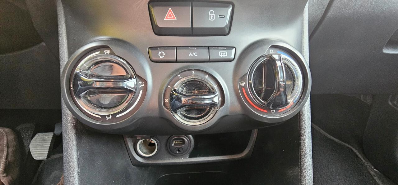 Peugeot 2008 BlueHDi 100 Active