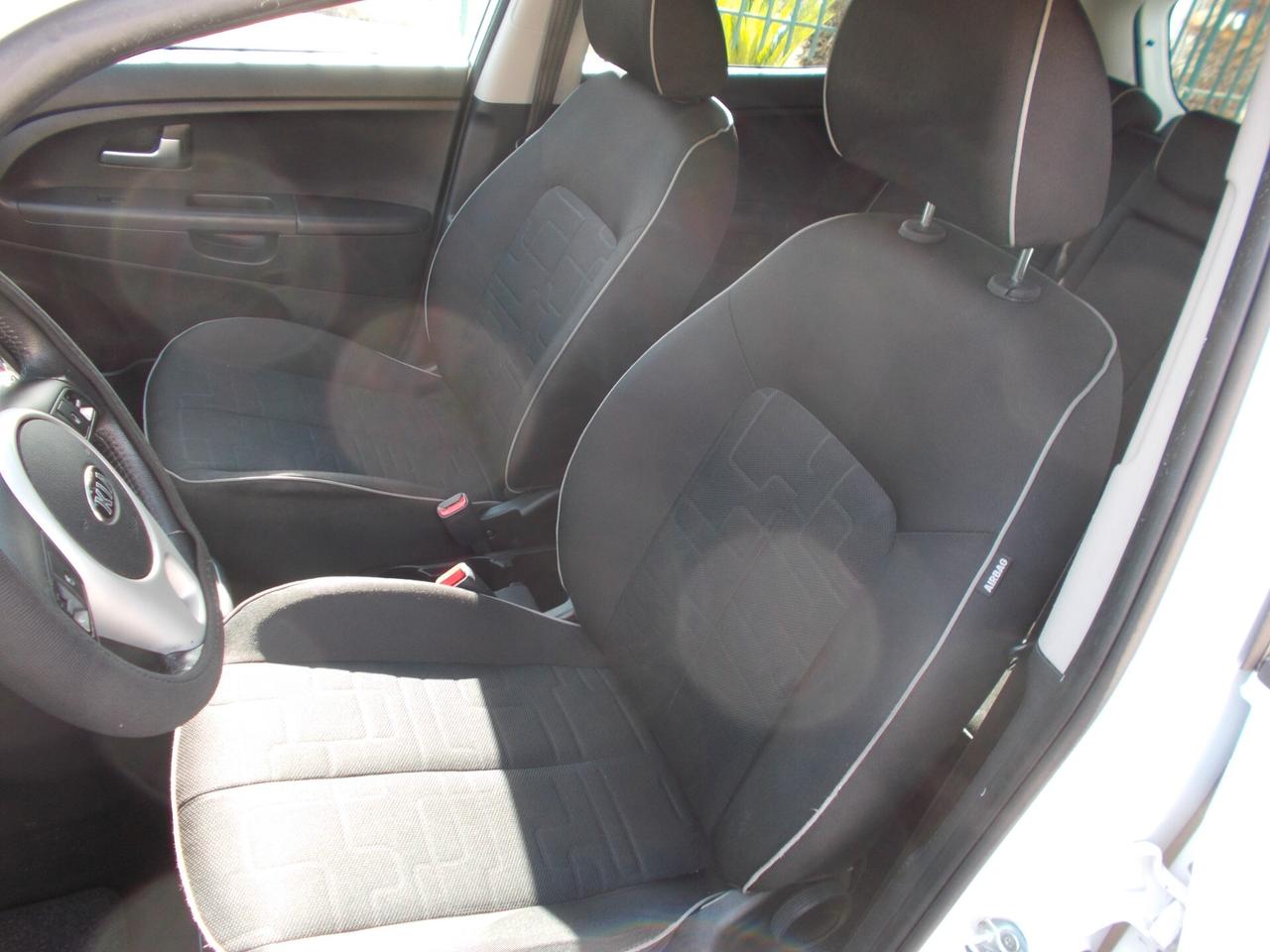 Kia Venga 1.4 GPL Easy