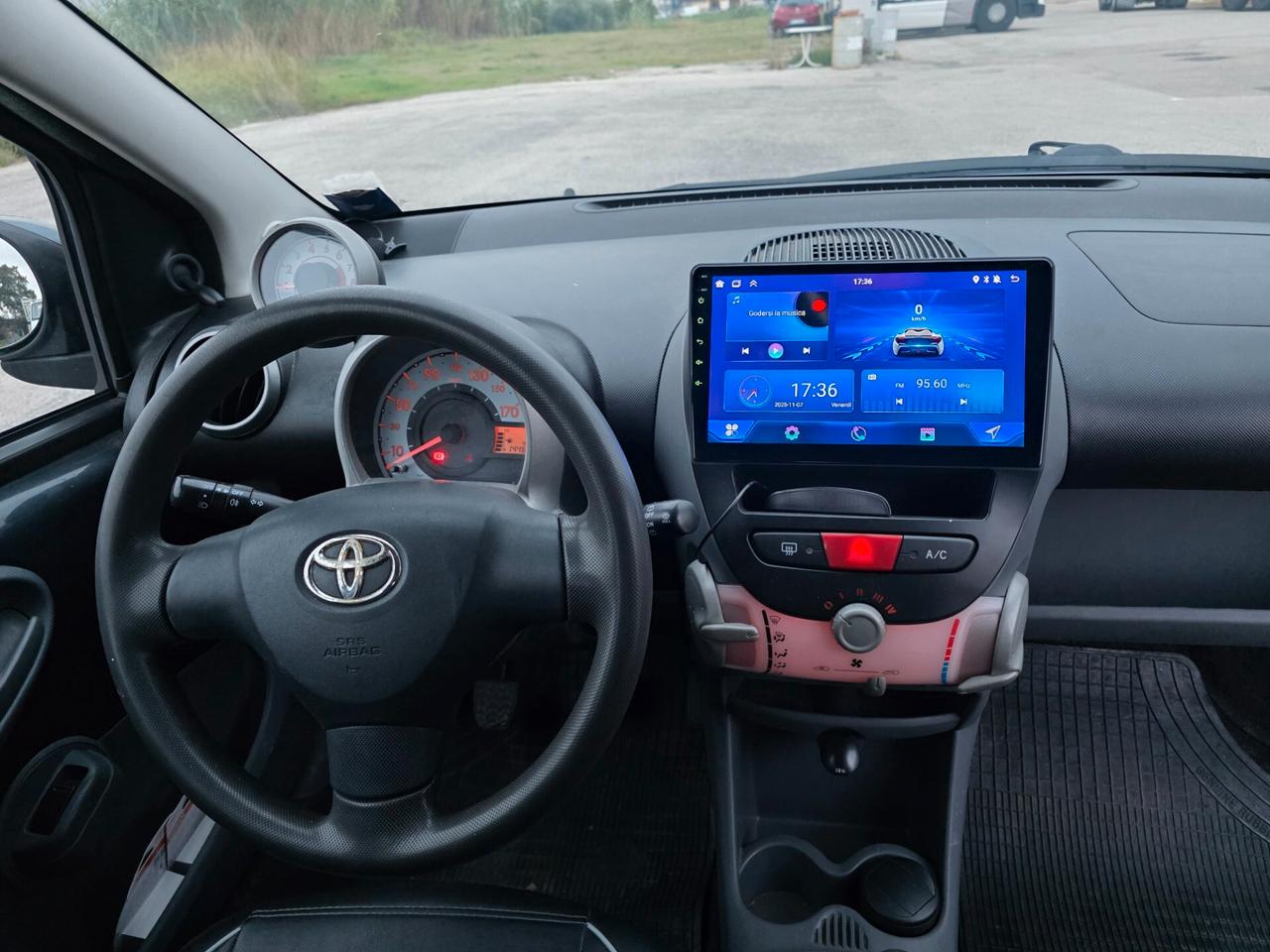 Toyota Aygo 1.0 12V VVT-i 5 porte Sol