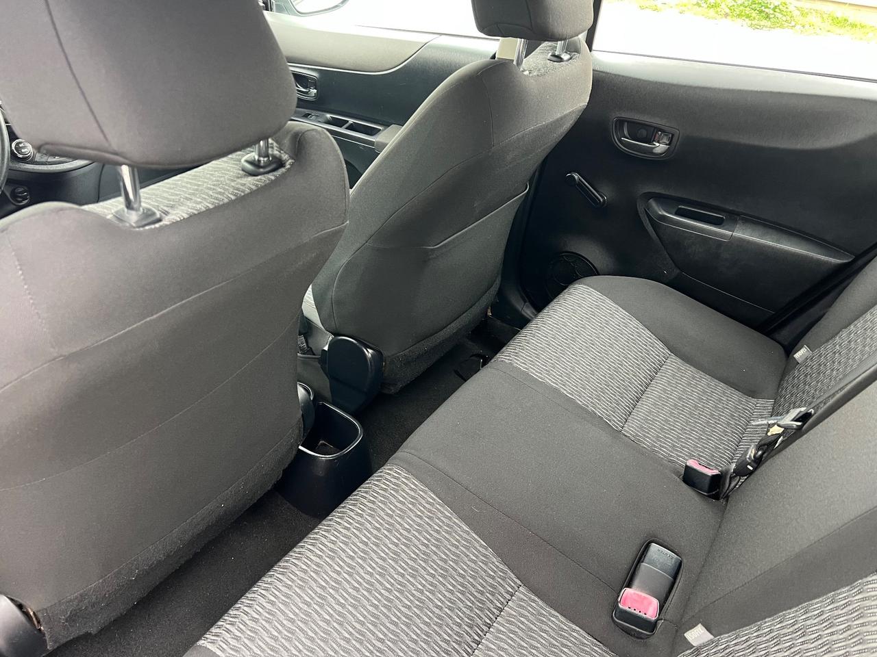 Toyota Yaris 1.0 5 porte Lounge