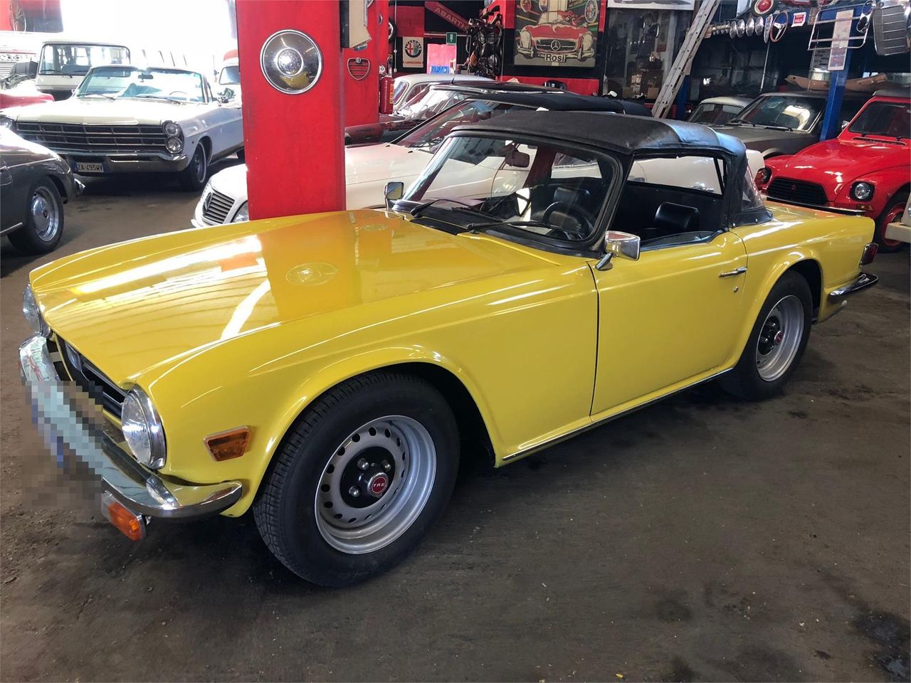 TRIUMPH TR6