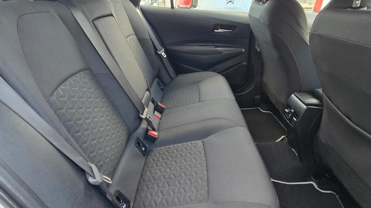 Toyota Corolla Touring Sports 1.8 Hybrid Active