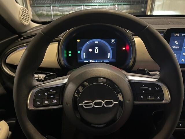 Fiat 600 Hybrid 100 CV DCT MHEV La Prima