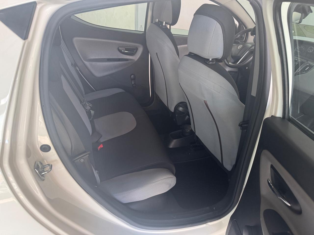 Lancia Ypsilon 1.2 69 CV 5 porte GPL Ecochic Gold