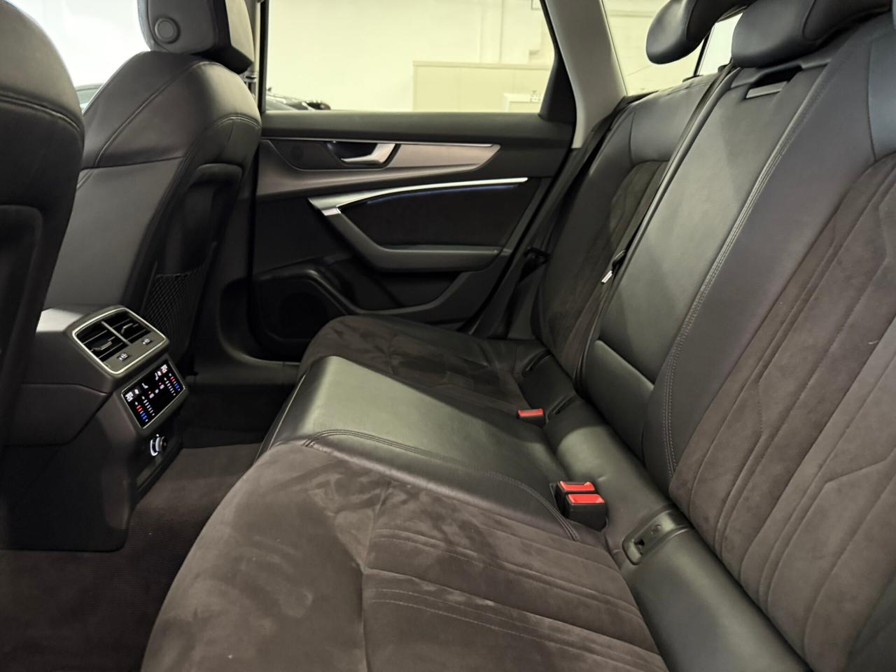 Audi A6 Avant 40 2.0 TDI S-LINE EDITION S-TRONIC