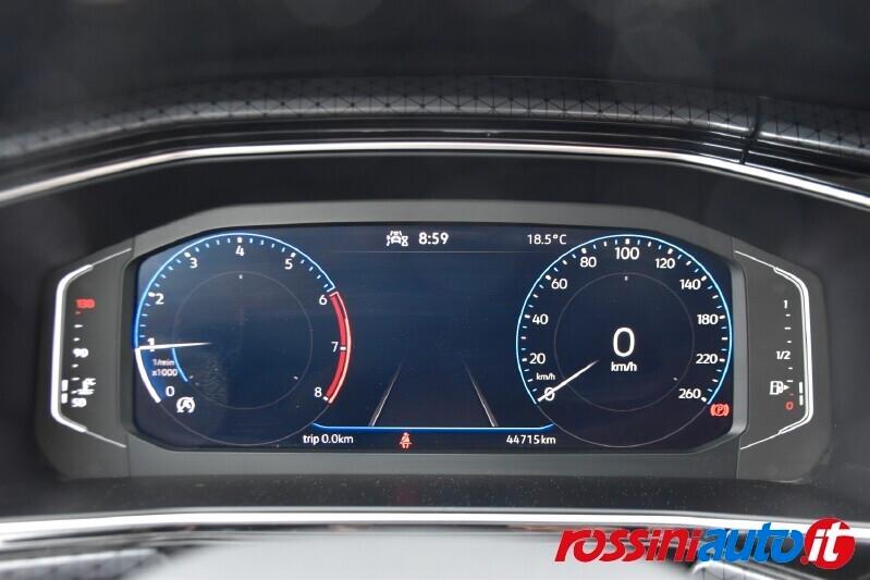 VOLKSWAGEN T-CROSS 1.0 TSI 110 CV ADVANCED + REARVIEW TECH PACK