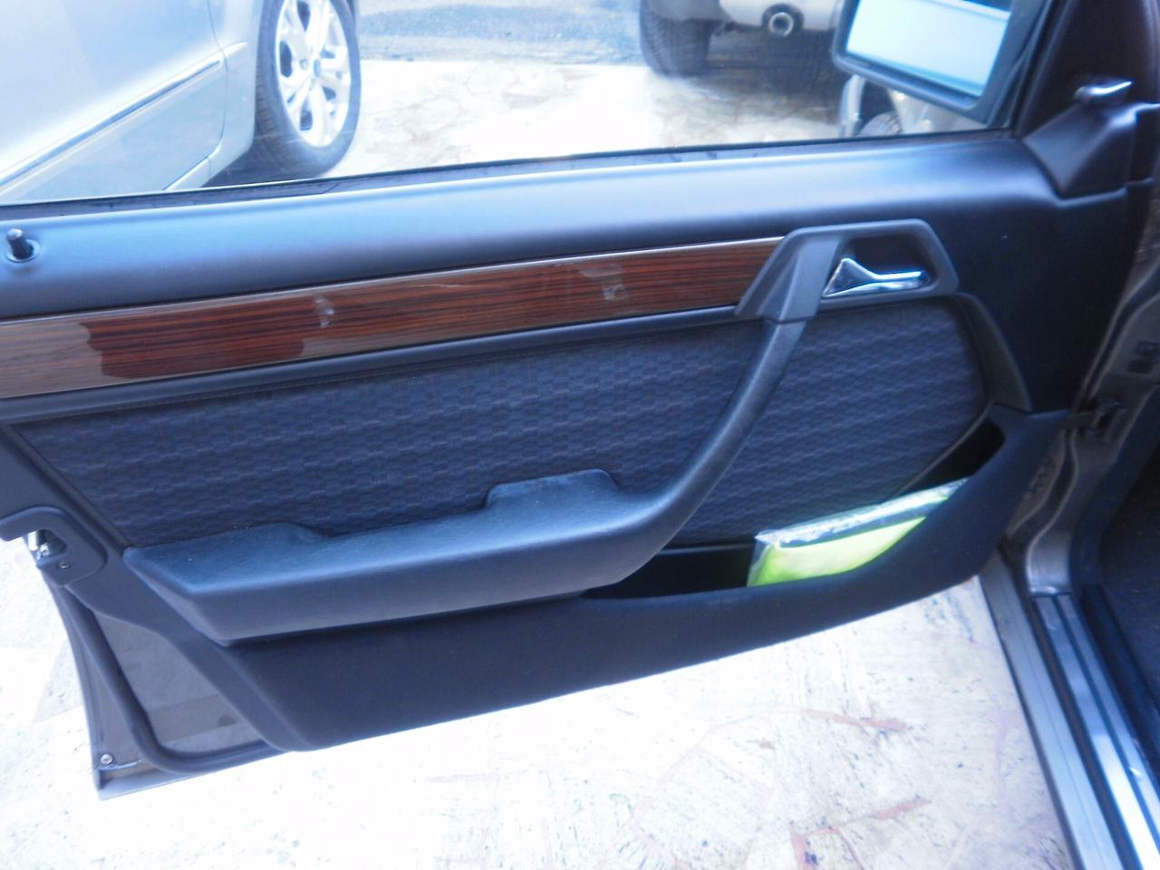 Mercedes-benz E 200 200E