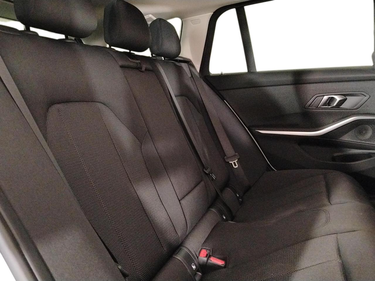 BMW Serie 3 318d Touring 48V