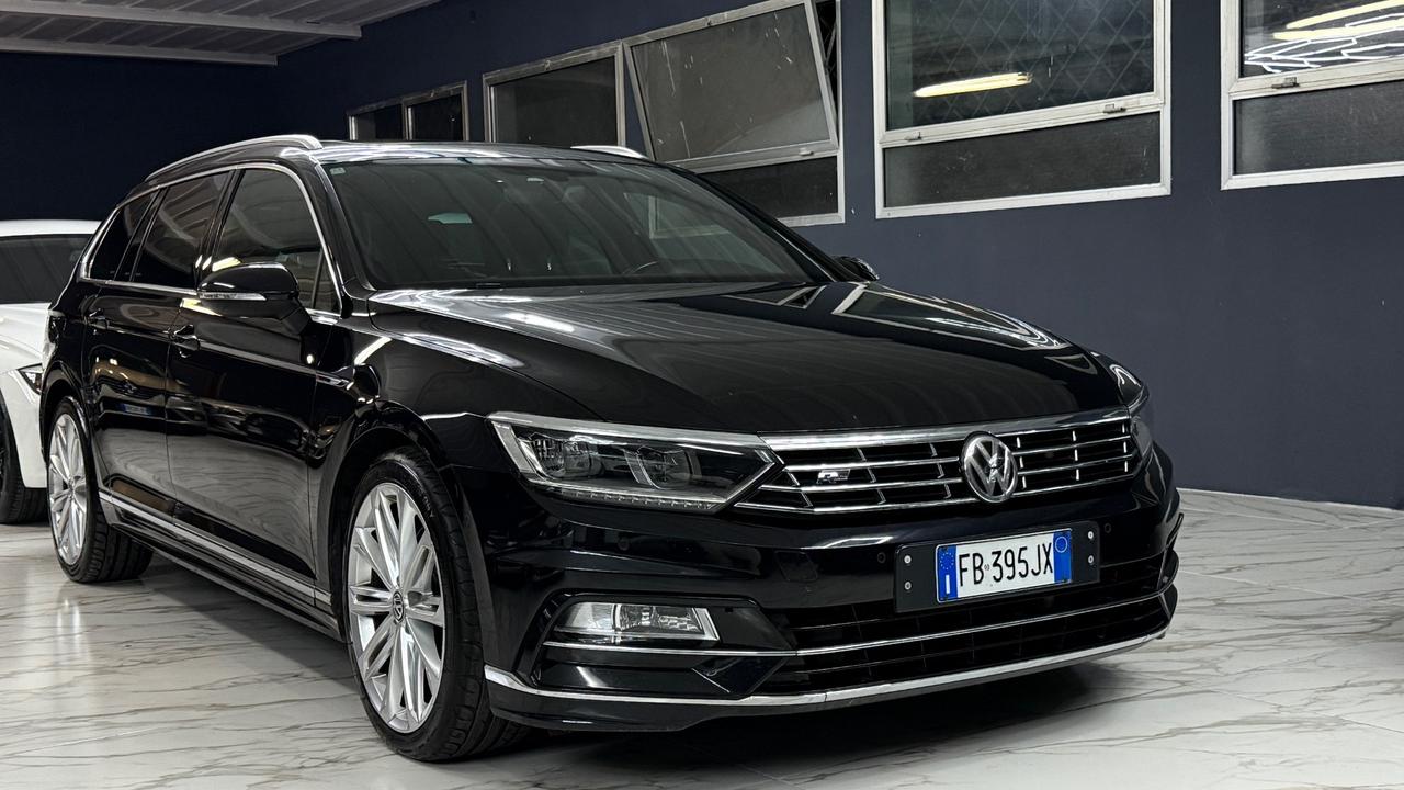 Volkswagen Passat R-LINE 2.0 BiTDI 240CV 4MOTION DSG Executive BMT