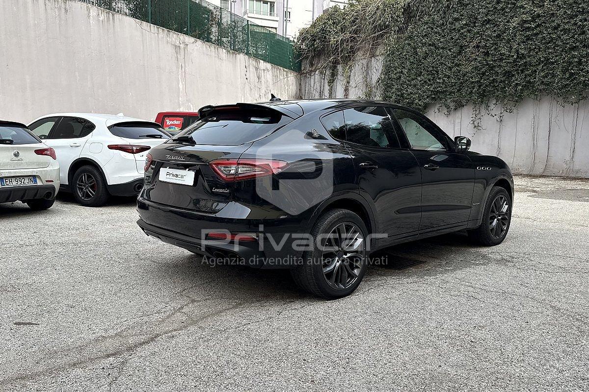 MASERATI Levante V6 430 CV S AWD Gransport
