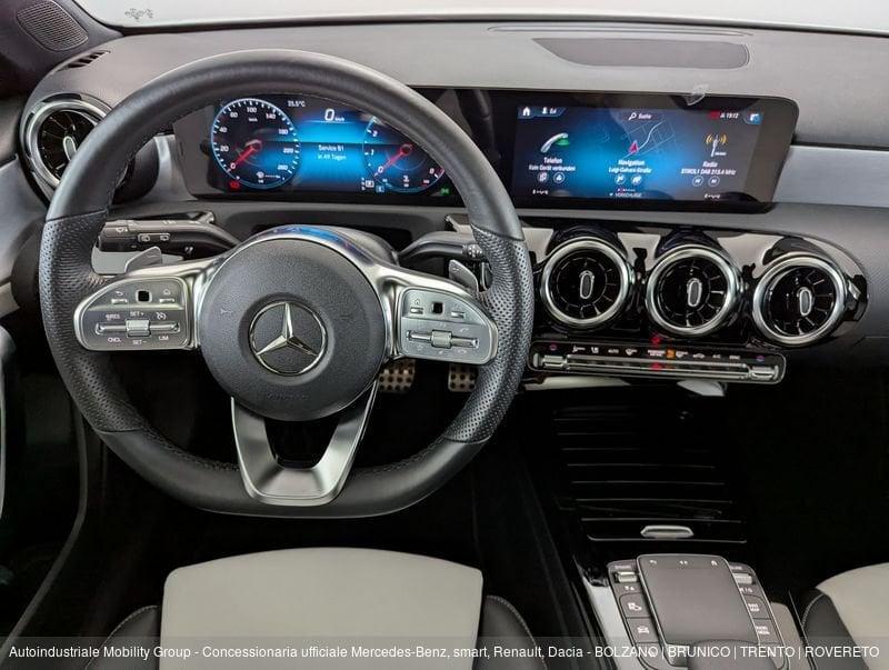 Mercedes-Benz Classe A 250 PREMIUM AUTOMATIC ''PACCHETTO NIGHT''