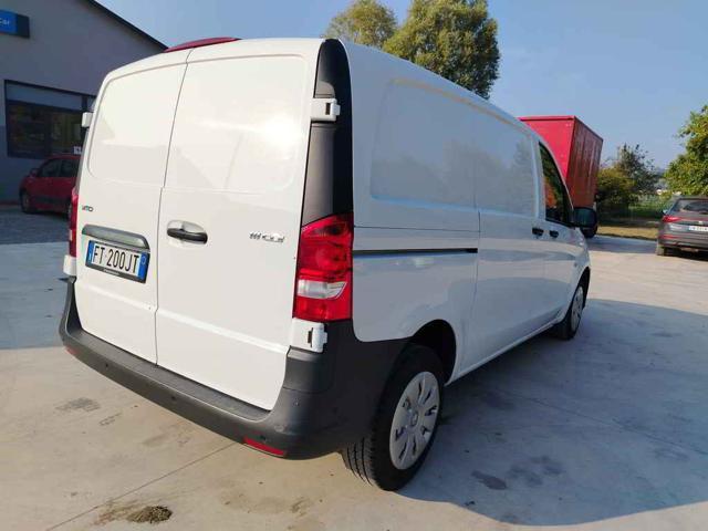 MERCEDES-BENZ VITO 111 CDI