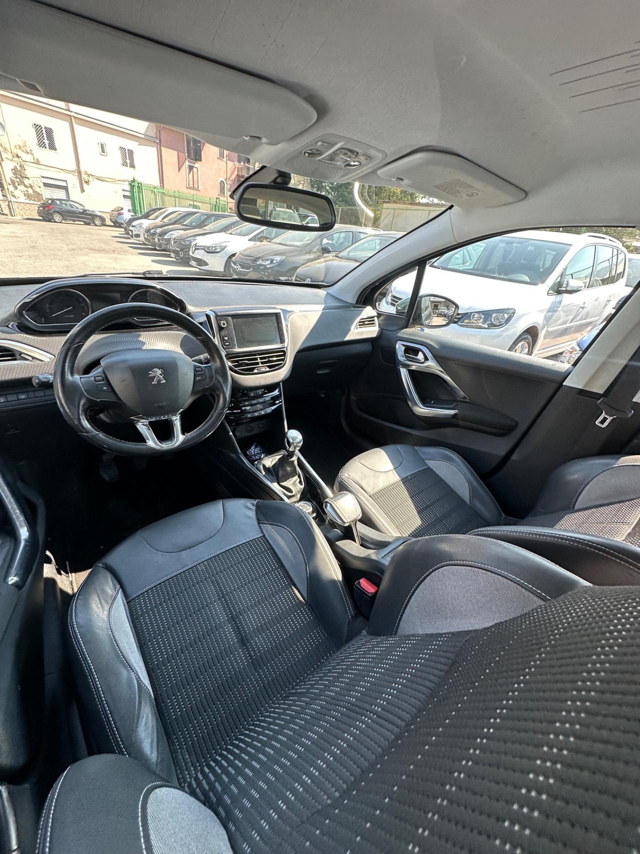 Peugeot 2008 1.6 e-HDi 115 CV Stop&Start Allure
