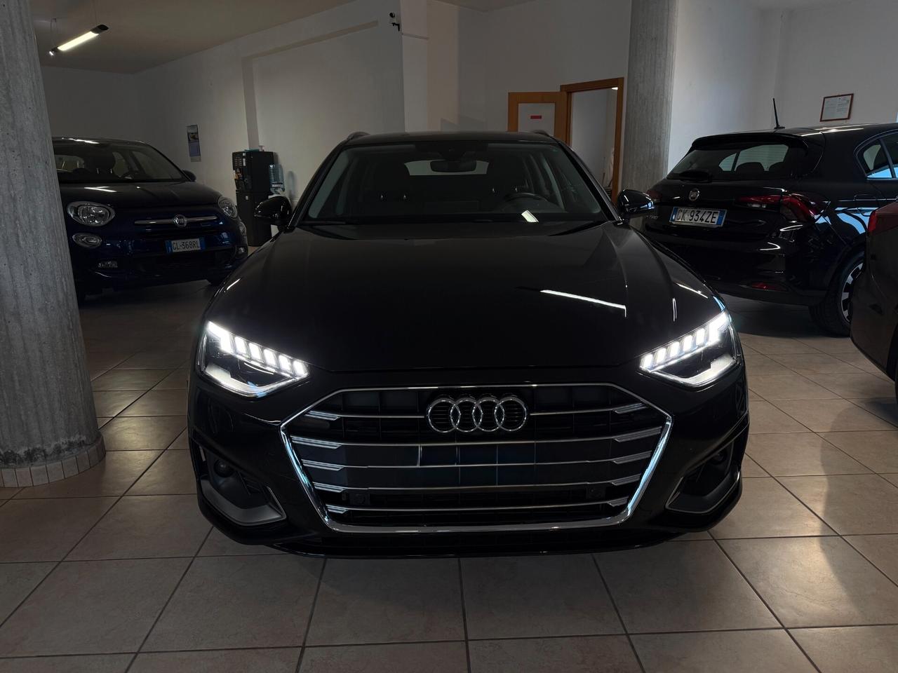 Audi A4 Avant 30 TDI/136 CV S tronic line edition