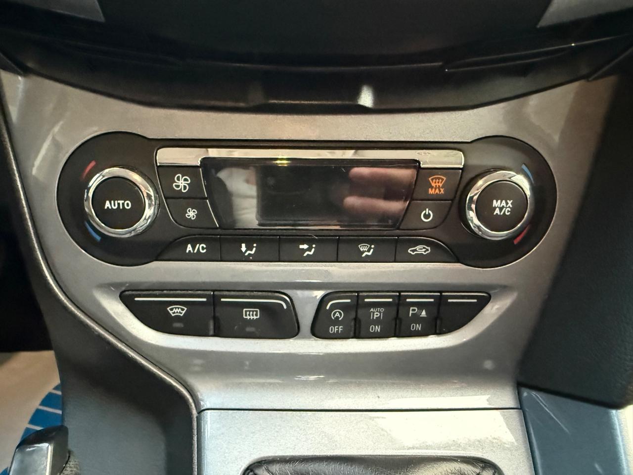 Ford Focus 1.6 TDCi 115 CV Titanium - Neopatentati