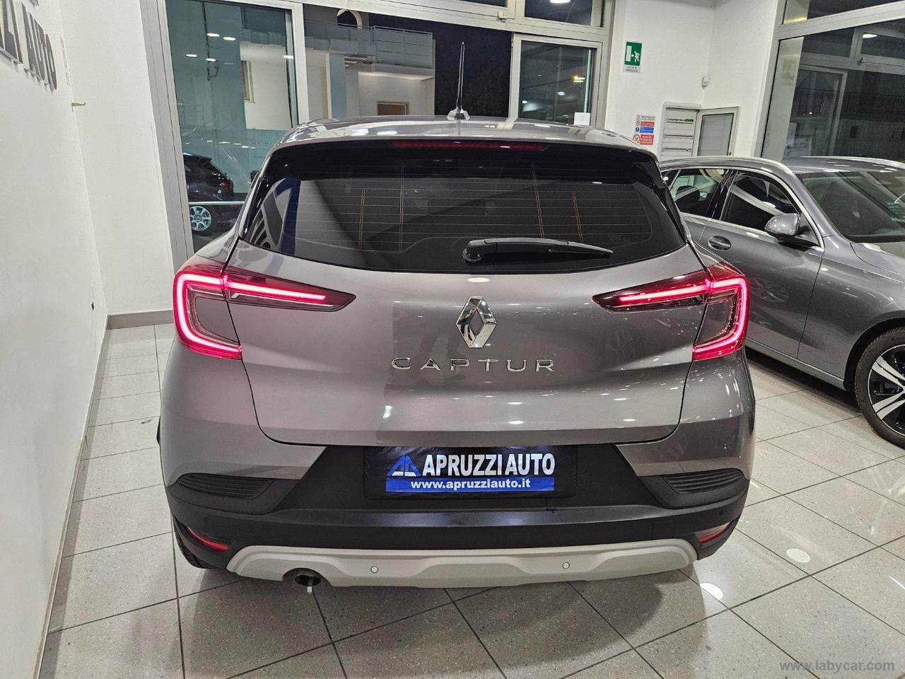 RENAULT Captur Blue dCi 8V 115 CV EDC Business