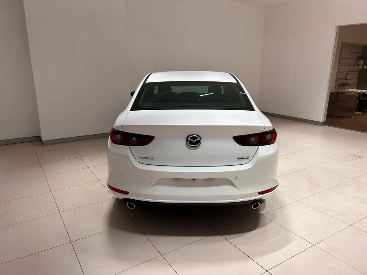 Mazda 3 2.5L eSkyactiv-G M-Hybrid 4p. Sedan Centre Line *RATE DA 299€*