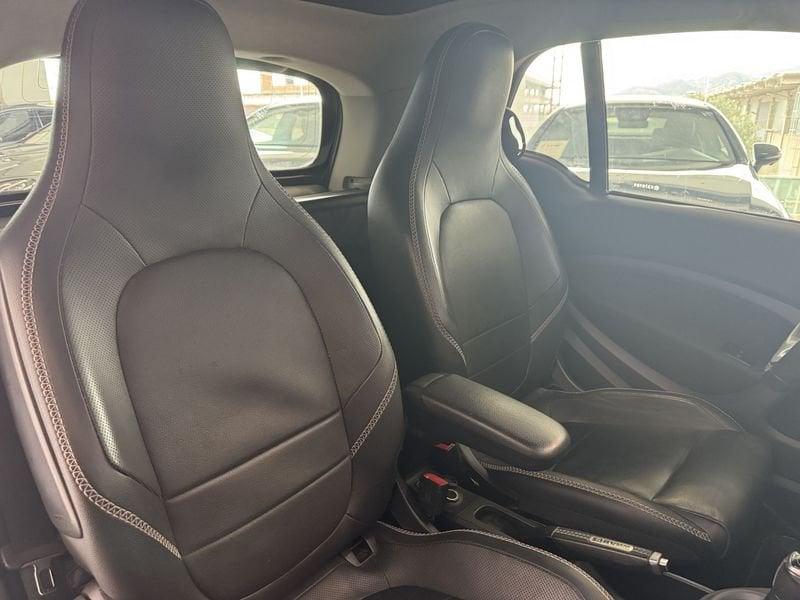 smart fortwo fortwo EQ Lightrunner