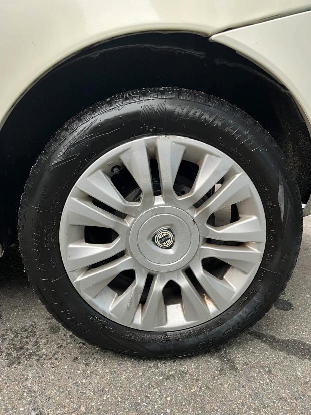 Lancia Ypsilon 1.2 Momo Design