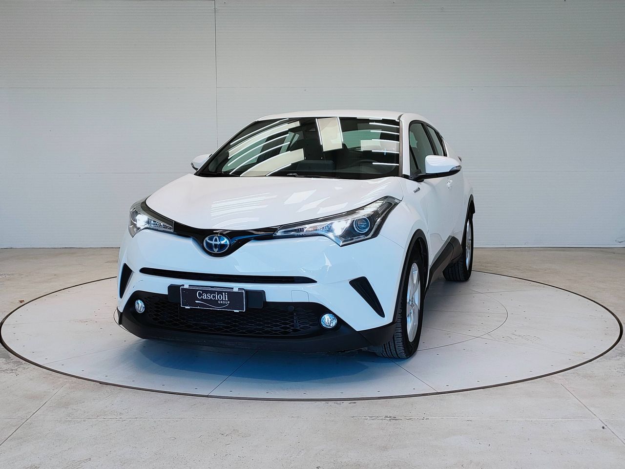 TOYOTA C-HR TOYOTA C-HR 1.8 Hybrid E-CVT Active