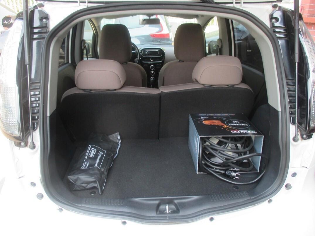 Citroen C-Zero full Electric Seduction Per Neopatentati