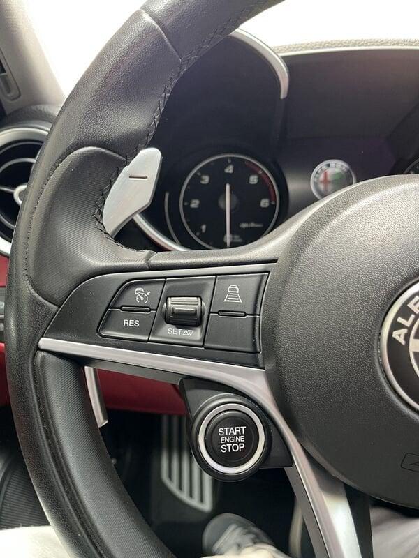 Alfa Romeo Giulia 2.2 Turbodiesel 190 CV AT8 B-Tech