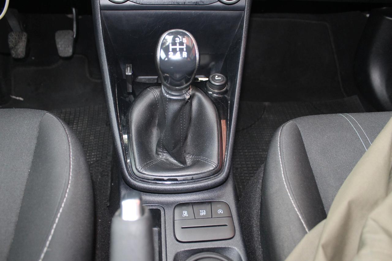 Ford Fiesta ECOBOOST GPL 1100 75 CV