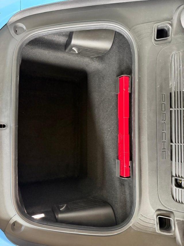 PORSCHE 718 Cayman 4.0 GT4 RS //PORSCHE APPROVED//WRAP