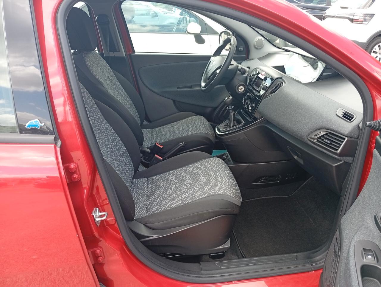 Lancia Ypsilon 1.2 69 CV 5 porte GPL Ecochic Gold