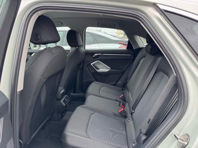 AUDI Q3 SPB 35 TDI S tronic Business Plus