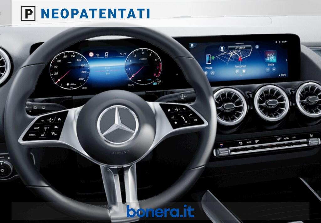 Mercedes GLA 180 180 Progressive Advanced Plus 7G-DCT