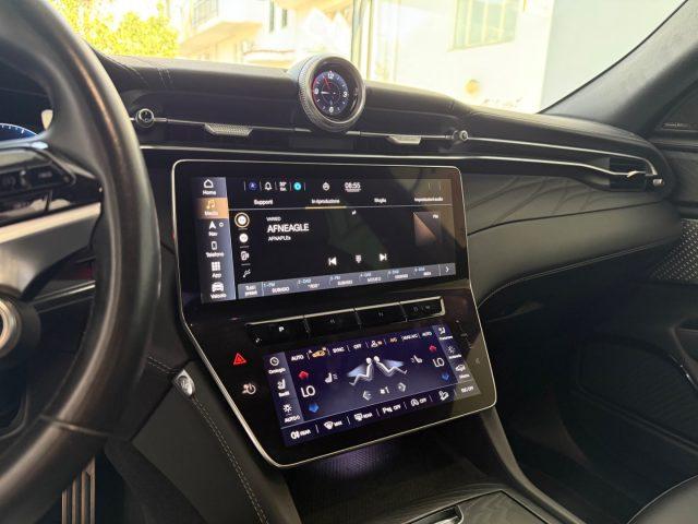 MASERATI Grecale MHEV 330 CV AWD Modena