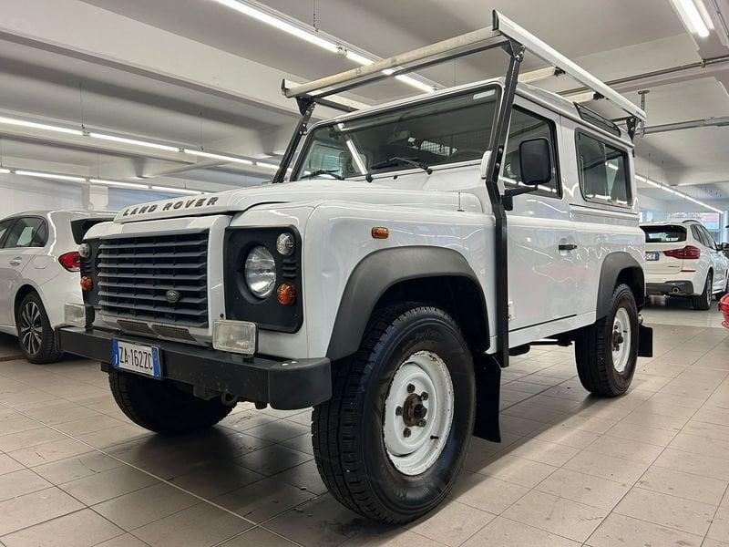 Land Rover Defender 90 2.4 TD4 Station Wagon SE