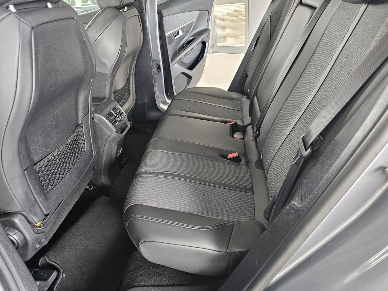 PEUGEOT 3008 1.5 130CV ALLURE 03/2021