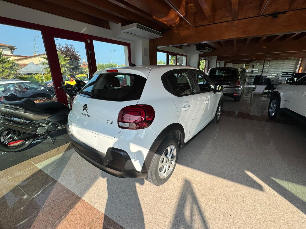 Citroen C3 PureTech 83 S&S Feel Pack TUA A € 210,00 X 84 MESI 0 ANTICIPO 0 MAXI RATA