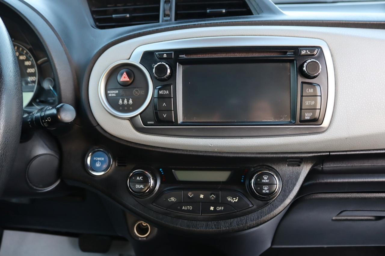 Toyota Yaris 1.5 Hybrid 5 porte Lounge