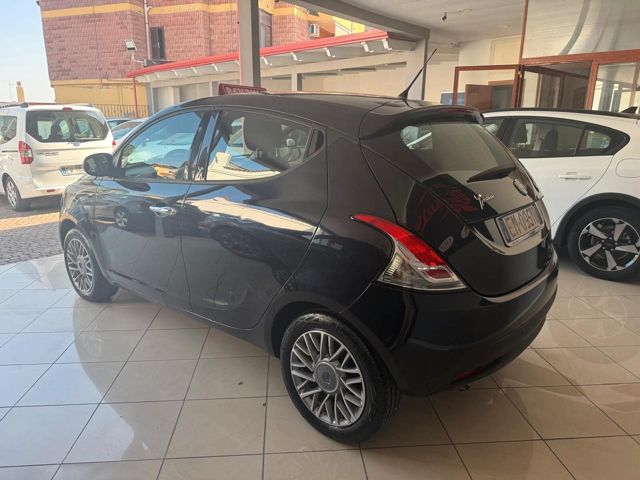 LANCIA YPSILON 1.2 BENZINA 50.000 KM 2012