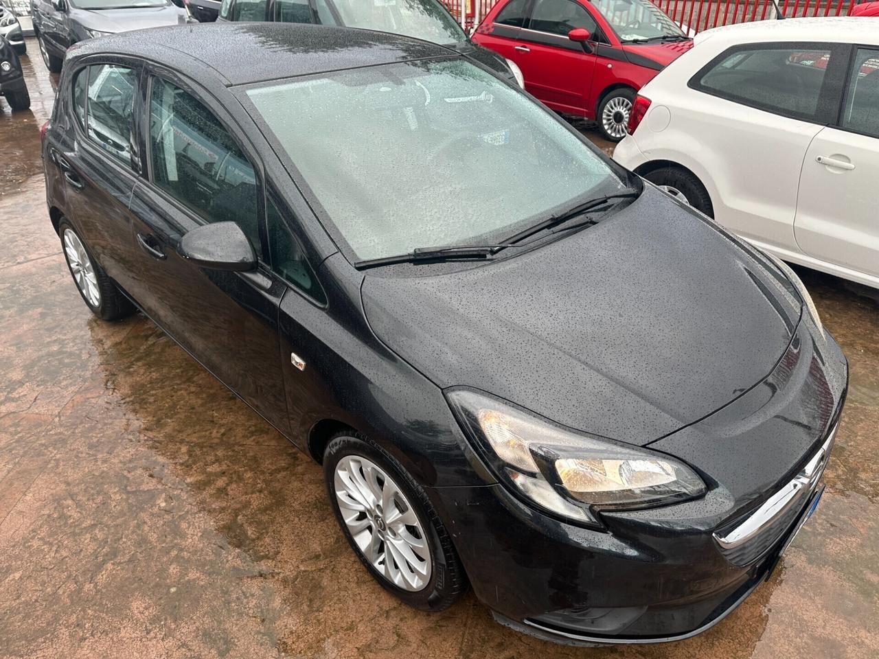 Opel Corsa 1.4 90CV 5 porte b-Color