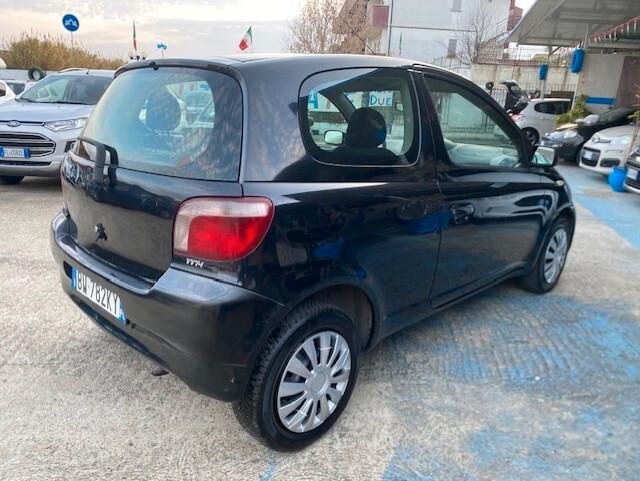 Toyota Yaris 1.0i 16V cat 3 porte