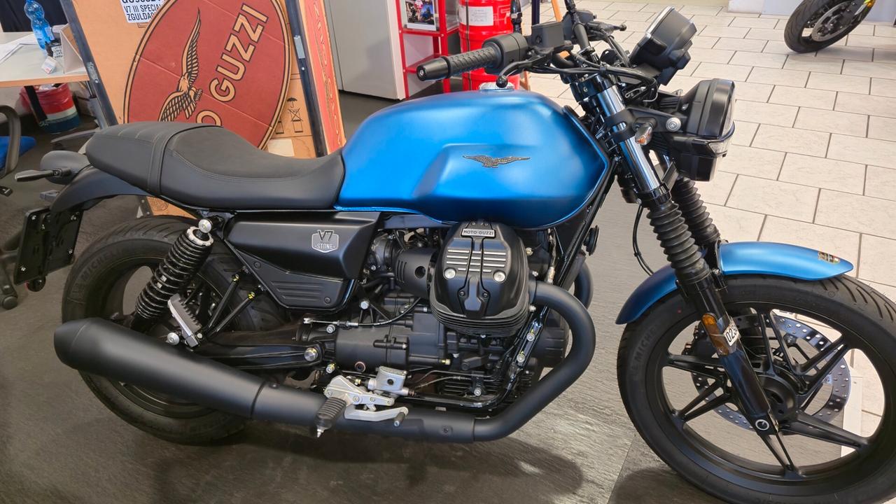 Moto Guzzi V7 V7 STONE ABS EURO 5 +