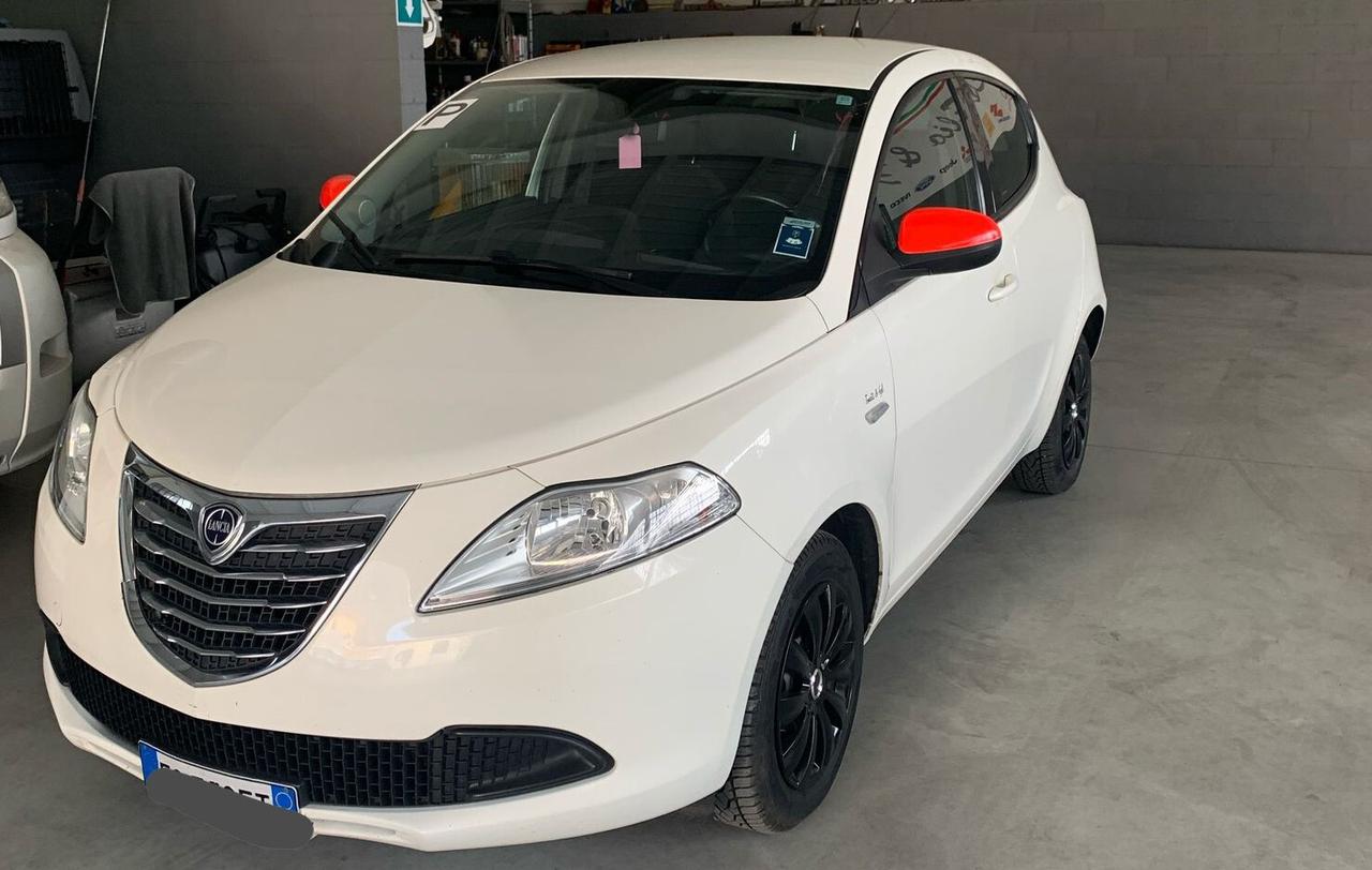 Lancia Ypsilon 1.2 69 CV 5 porte GPL