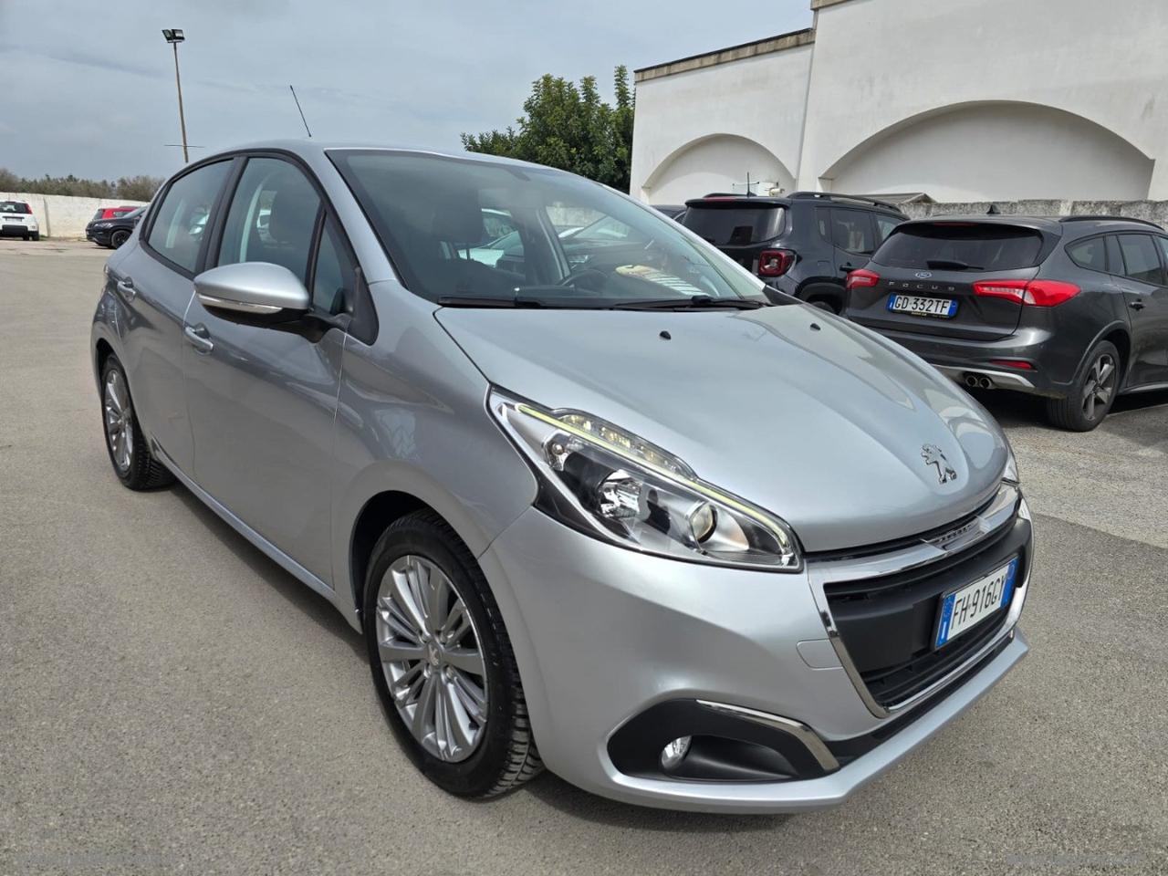 PEUGEOT 208 PureTech 82 5p. Access