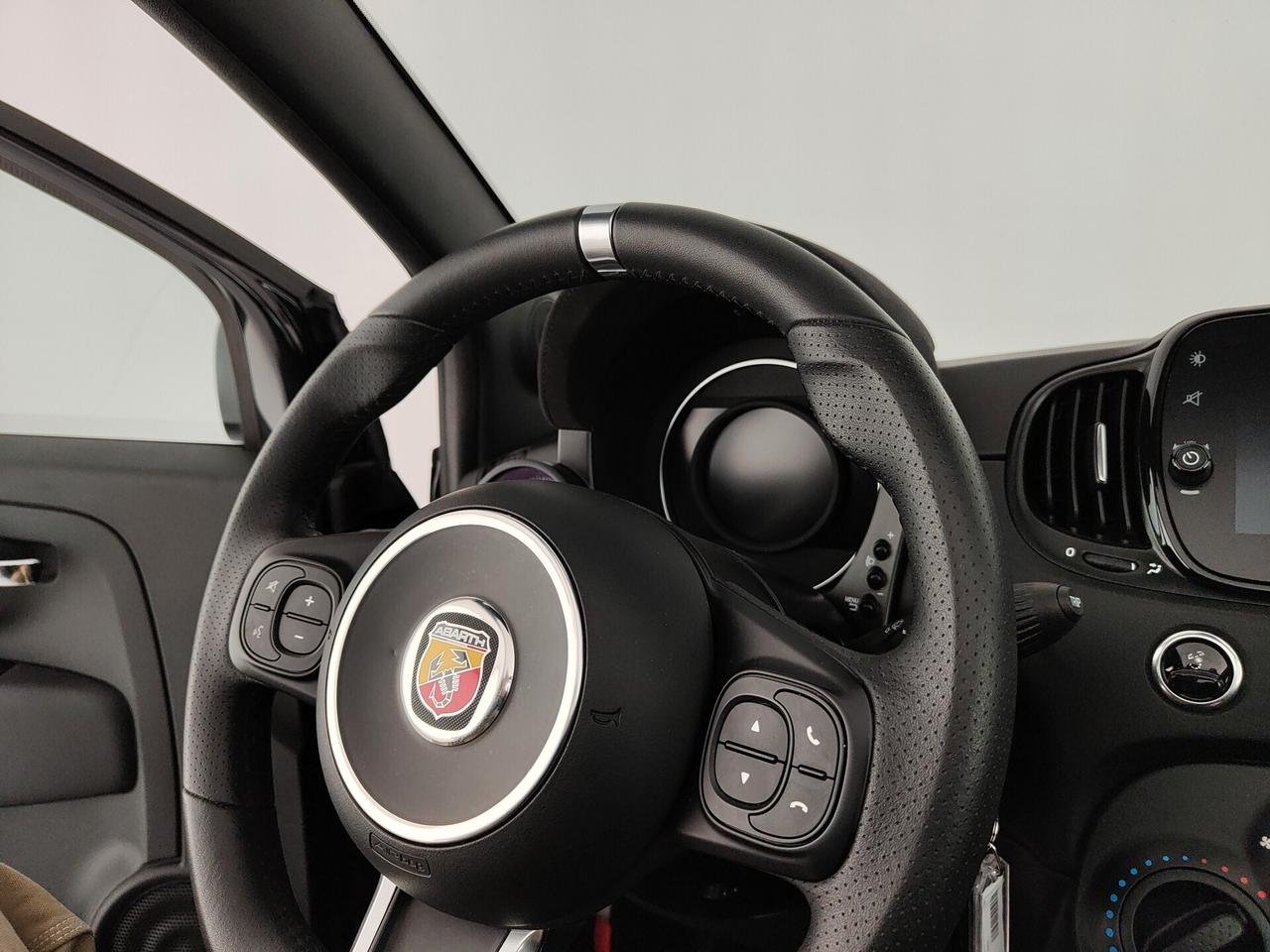 Abarth 595 C 1.4 Turbo T-Jet 165 CV