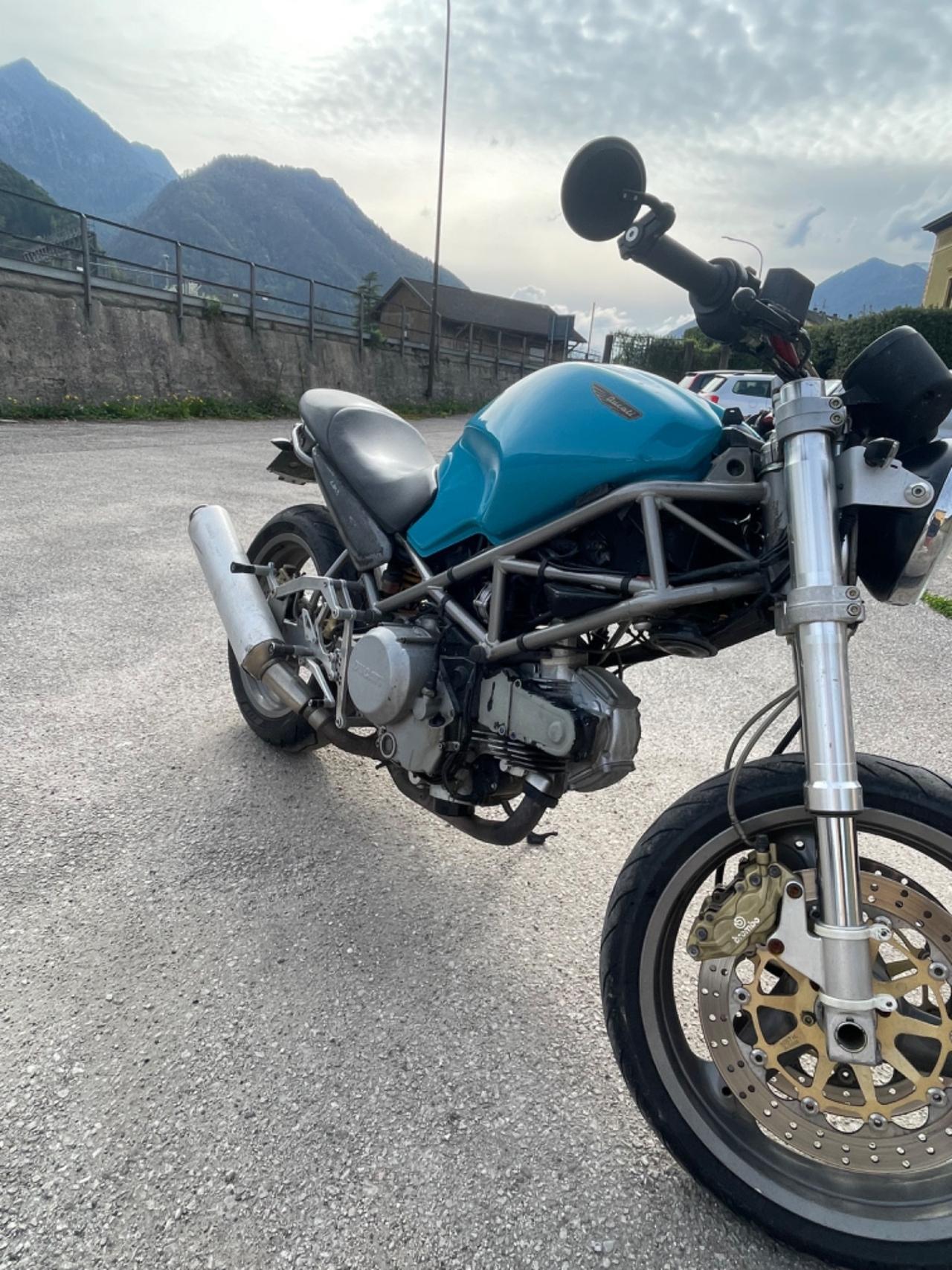 Ducati monster 600 A2