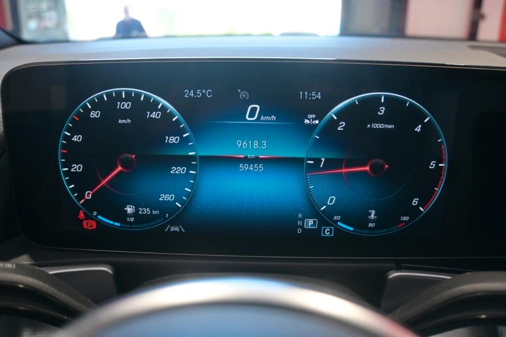 GLB 180D 115CV AUTOMATIC SPORT ( FARI LED - PELLE - CRUISE - MIRROR - NAVI PREMIUM - PARK ASSIST - TELECAMERA POST. ) CC. 1.950 - IMM. 12/2022