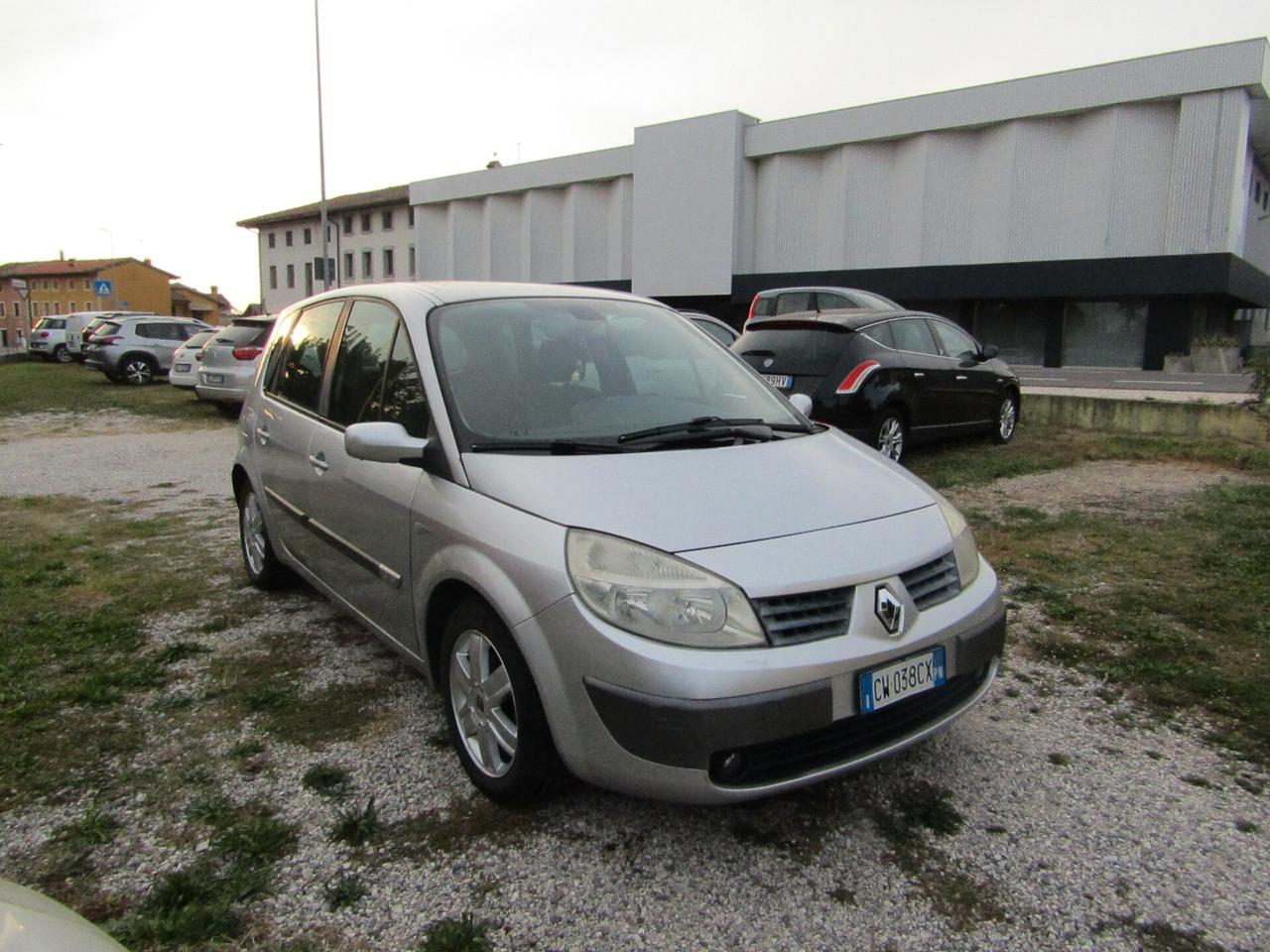 Renault Scenic Scénic 1.6 BZ appena preparata